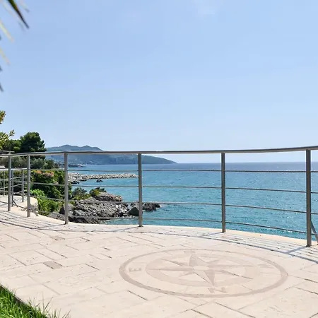 Exantas Апартаменты Каламата