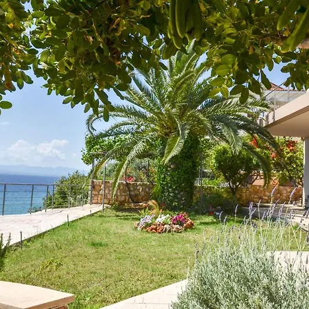 Апартаменты Exantas Каламата